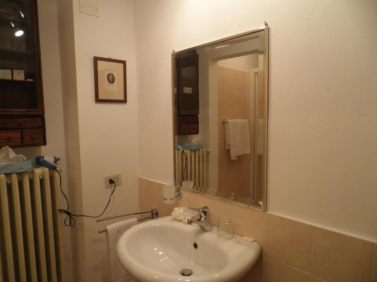 Regnano  Agriturismo Cavazzone מראה חיצוני תמונה