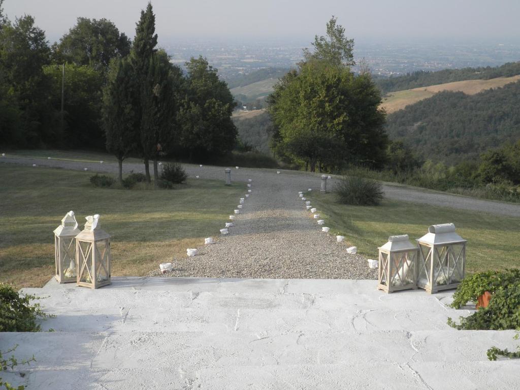 Regnano  Agriturismo Cavazzone מראה חיצוני תמונה
